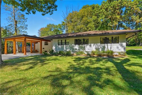 4228 Starmount Dr, Greensboro, NC, 27410-6026 | Card Image