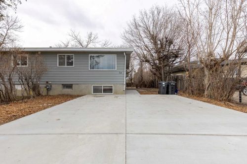 74 Carleton Pl W, Lethbridge, AB, T1K3X6 | Card Image