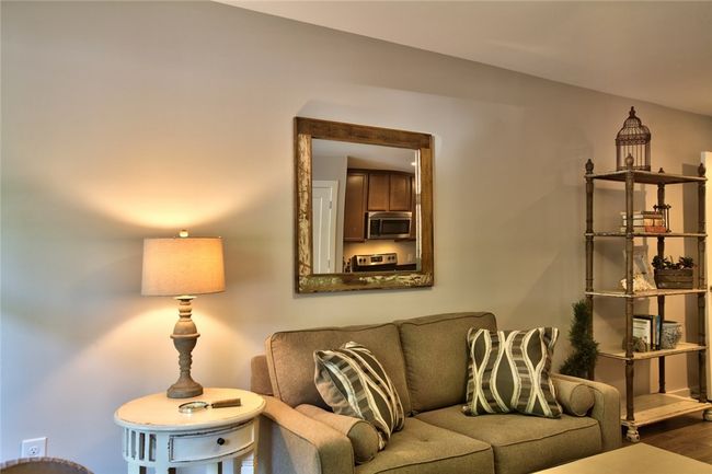 APT-117 - 924 E 51 St St, Townhouse with 1 bedrooms, 1 bathrooms and 1 parking in Austin TX | Image 11