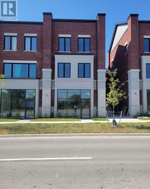 8-200 Dissette St, Bradford West Gwillimbury, ON, L3Z3G9 | Card Image