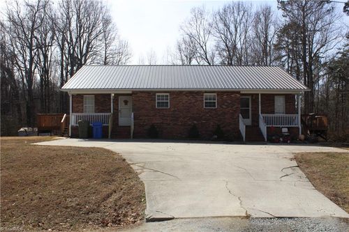 419 - 421 Claratom Dr, Winston Salem, NC, 27107-8745 | Card Image