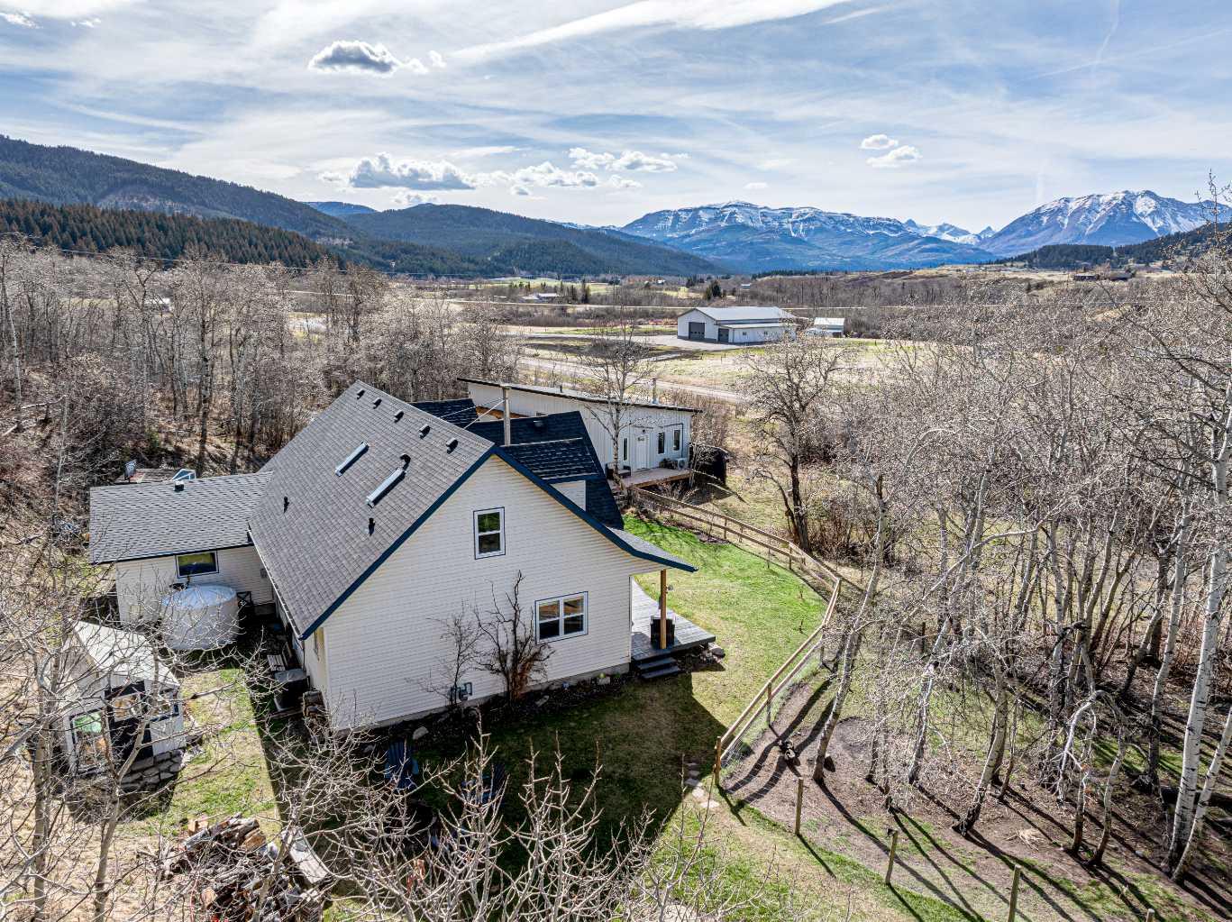 Residential in Lundbreck 5
