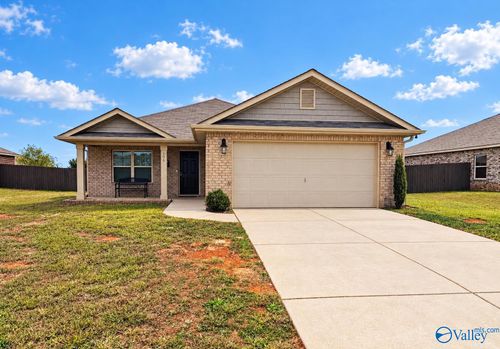 106 Tea Tree Ct, Hazel Green, AL, 35750-5201 | Card Image