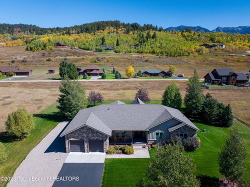 122 Badger Road, Alpine, WY, 83128 | Card Image