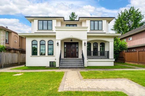 4758 Bond St, Burnaby, BC, V5H1H1 | Card Image