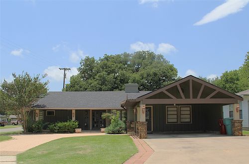 1400 N Highland Ave, Sherman, TX, 75092-3527 | Card Image