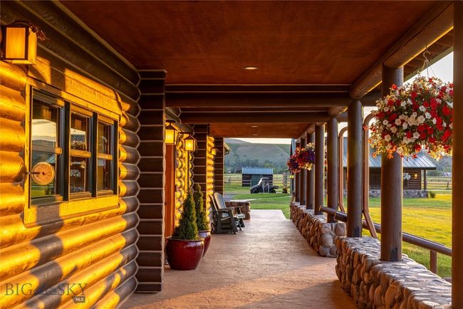 Main House Patio | Image 30