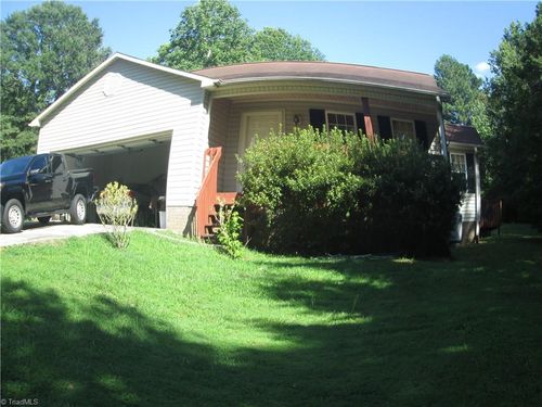833 Ervin Dr, Lexington, NC, 27292-6513 | Card Image
