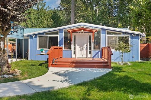 12831 E Macs Loop Rd, Granite Falls, WA, 98252-9547 | Card Image