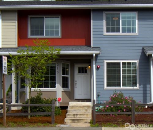 213 Norpoint Way Ne, Tacoma, WA, 98422-3373 | Card Image