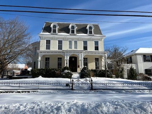 1110 Ann St, Parkersburg, WV, 26101-4313 | Card Image