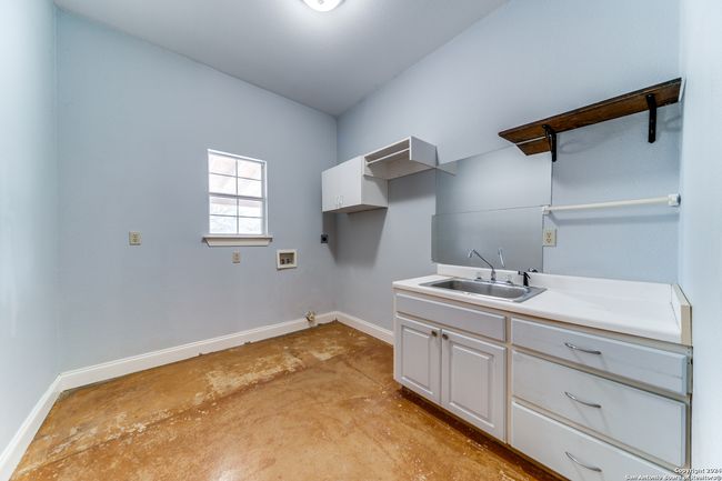 34970 AND 34900 Smithson Valley Rd, House other with 3 bedrooms, 4 bathrooms and null parking in Bulverde TX | Image 17