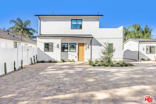 19535 Strathern Street, Reseda, CA, 91335 | Card Image