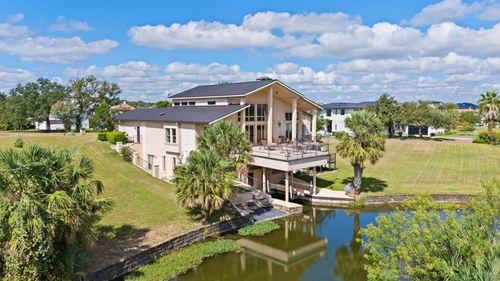 68 Applehead Island Dr, Horseshoe Bay, TX, 78657-5708 | Card Image