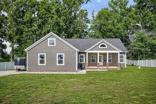 242 Grace Dr, Sparta, TN, 38583-5177 | Card Image