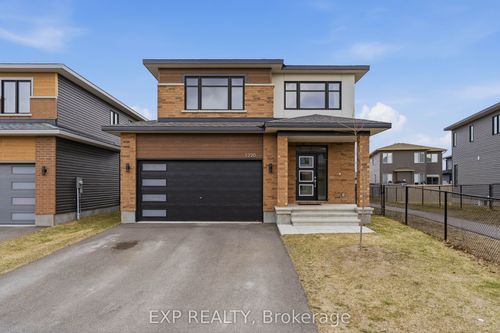 1220 Diamond St, Rockland, ON, K4K0M1 | Card Image