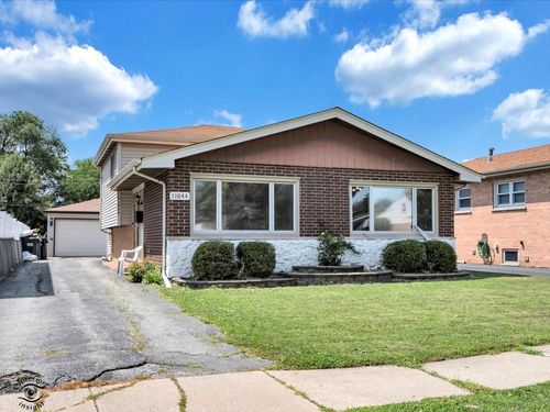 11044 Menard Ave, Chicago Ridge, IL, 60415-2425 | Card Image