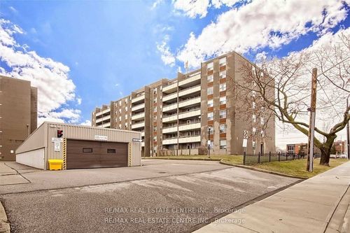 704-3621 Lake Shore Blvd W, Etobicoke, ON, M8W4W1 | Card Image