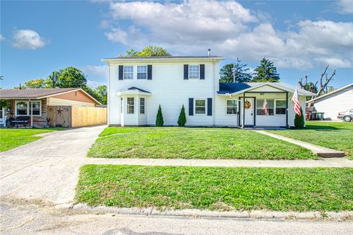 1560 Bowman Dr, Xenia, OH, 45385-3804 | Card Image