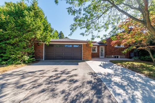 6437 Margaret St, Niagara Falls, ON, L2G2T6 | Card Image