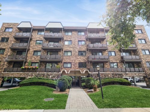apt-306-121 S Vail Ave, Arlington Heights, IL, 60005-1855 | Card Image