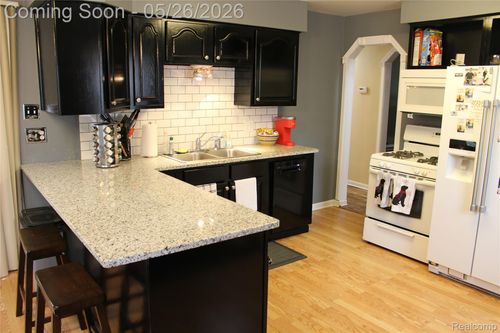 3011 Ferris Ave, Royal Oak, MI, 48073-3569 | Card Image
