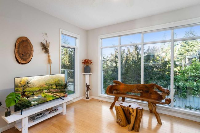 11 Patrick View Sw, House other with 4 bedrooms, 4 bathrooms and 4 parking in Calgary AB | Image 16