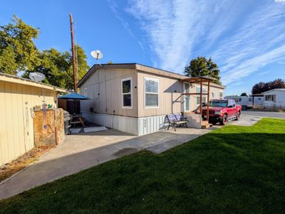 45 Nuclear Ln, Home with 3 bedrooms, 2 bathrooms and null parking in Richland WA | Image 3