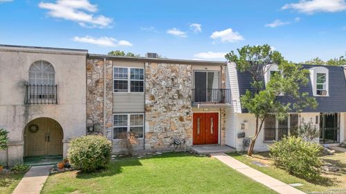 6834 Neston Dr, San Antonio, TX, 78239-3323 | Card Image
