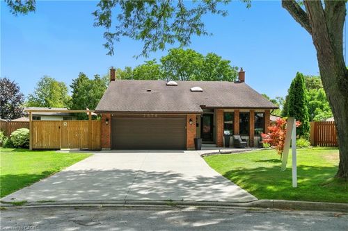 7078 Rosseau Pl, Niagara Falls, ON, L2J3V2 | Card Image