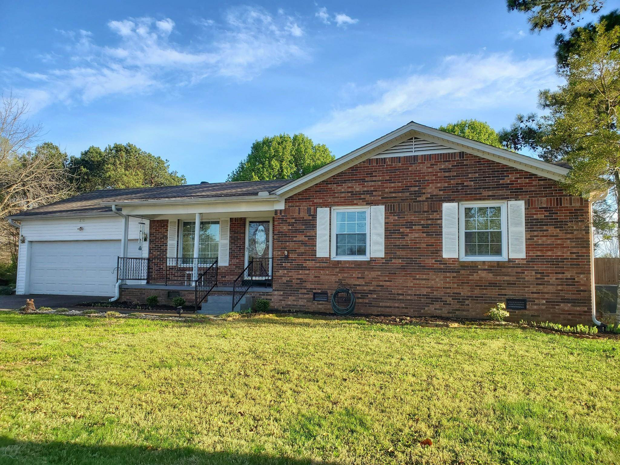Ferguson Dr, Lexington, TN 38351