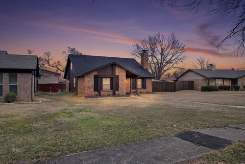 1705 Redbird Cir, Lewisville, TX, 75067-5819 | Card Image