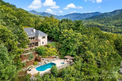 206 Crestview Dr, Black Mountain, NC, 28711-2658 | Card Image