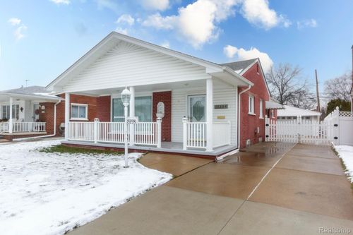 15234 Mulberry St, Southgate, MI, 48195-2042 | Card Image