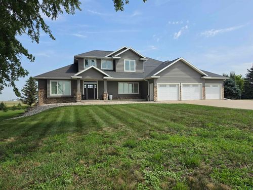1405 2nd St Sw, Orange City, IA, 51041-7442 | Card Image