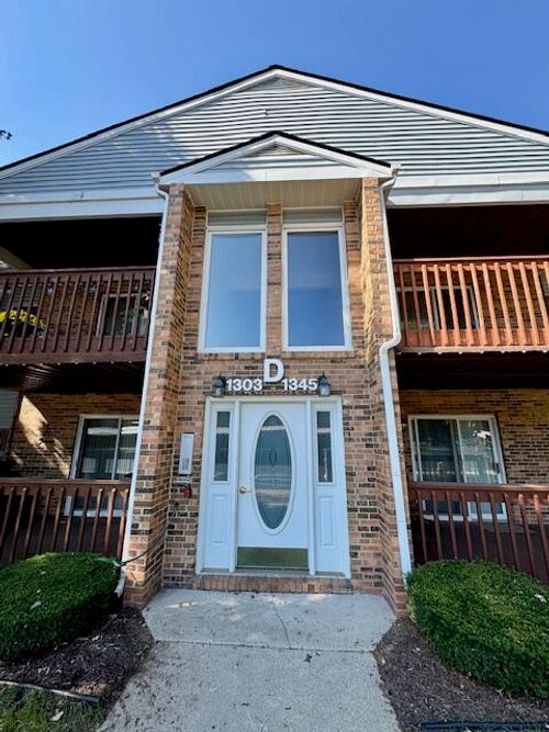 1309 Shoemaker Dr, Westland, MI, 48185-7700 | Card Image