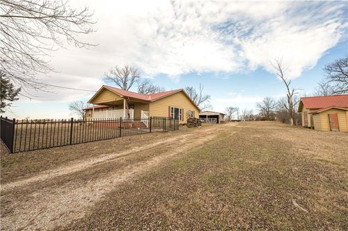 6237 Ew 3 Rd, Wann, OK, 74083-1008 | Card Image