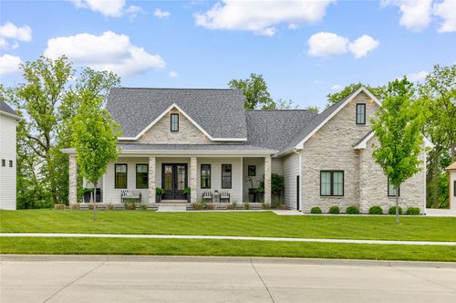 775 Century Cir, Waukee, IA, 50263-8908 | Card Image