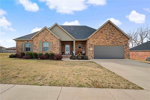 908 E Fallon St, Siloam Springs, AR, 72761-6036 | Card Image