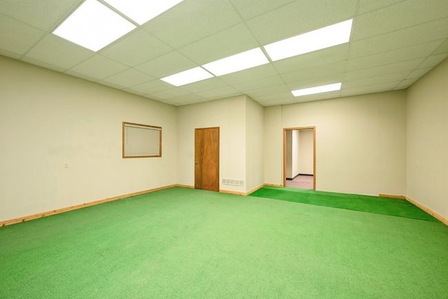 1070 Lyons Ln, Home with 0 bedrooms, 0 bathrooms and null parking in Marion IA | Image 25