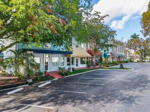 4066 W Broward Blvd, PLANTATION, FL, 33317-3767 | Card Image