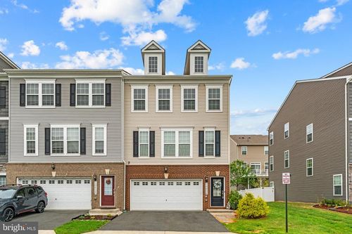 10614 Hinton Way, MANASSAS, VA, 20112-5910 | Card Image