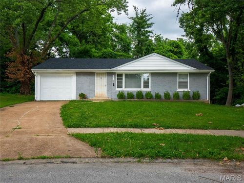 101 Florwood Ct, Saint Louis, MO, 63135-2200 | Card Image