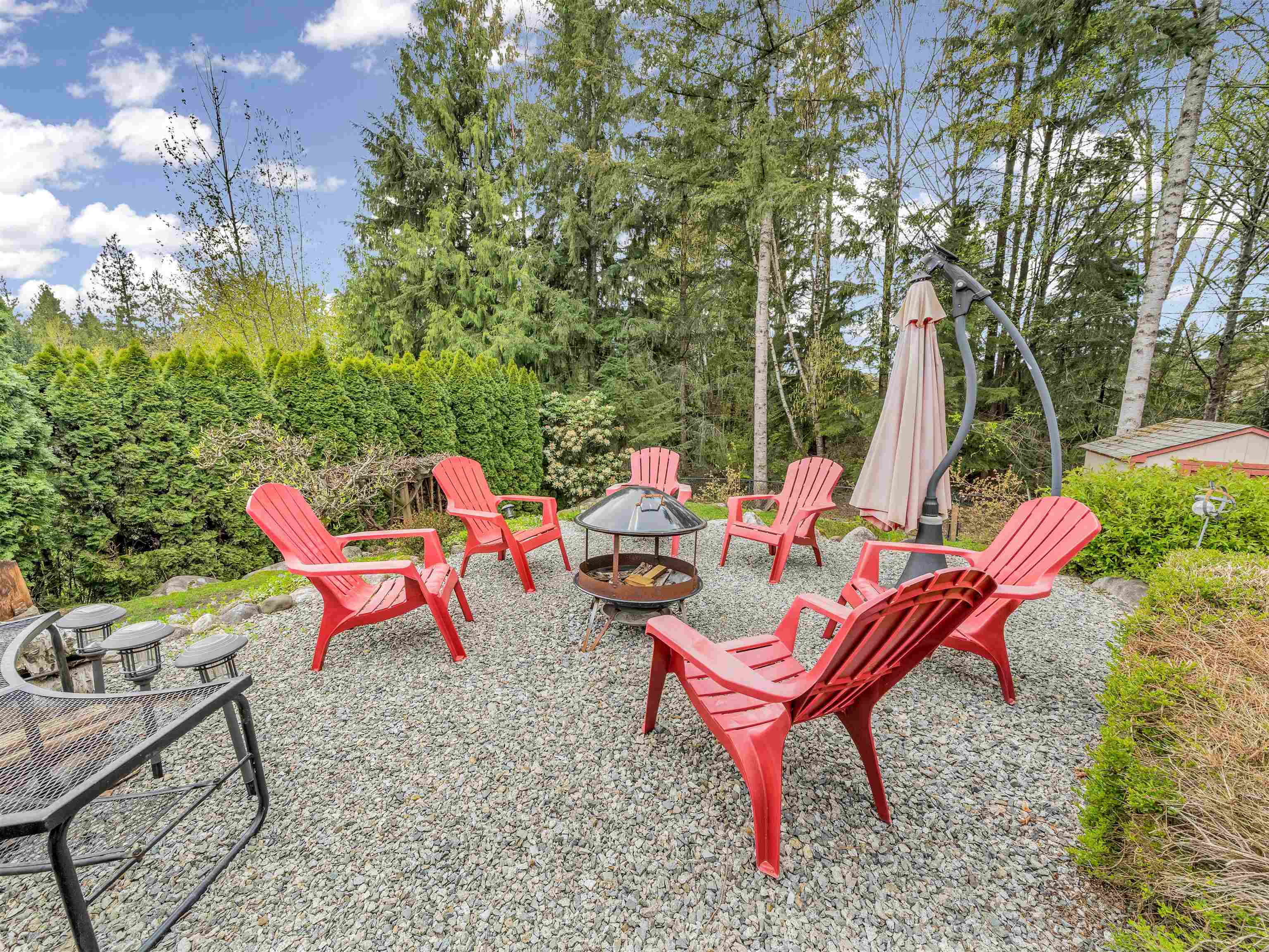13309 235 Street, House other with 6 bedrooms, 3 bathrooms and 2 parking in Maple Ridge BC | Image 29