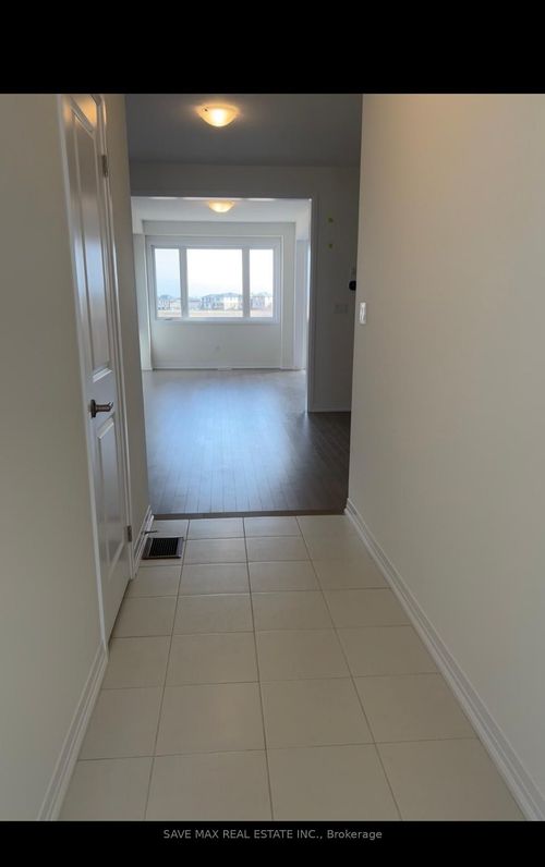 294 Newman Dr, Cambridge, ON, N1S0E1 | Card Image