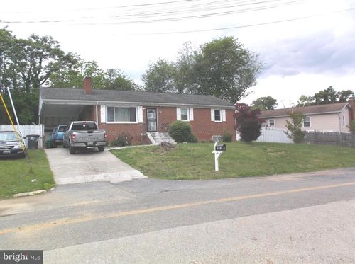 5801 Delta Ln, SUITLAND, MD, 20746-3839 | Card Image