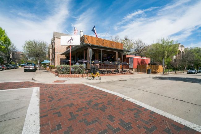 2927 Thomas Ave, Townhouse with 2 bedrooms, 3 bathrooms and null parking in Dallas TX | Image 18