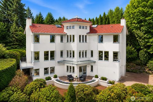 7432 E Mercer Way, Mercer Island, WA, 98040-5819 | Card Image