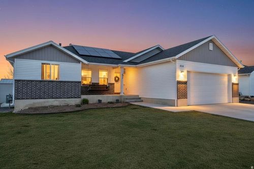 454 W 550 S, Tremonton, UT, 84337-1600 | Card Image