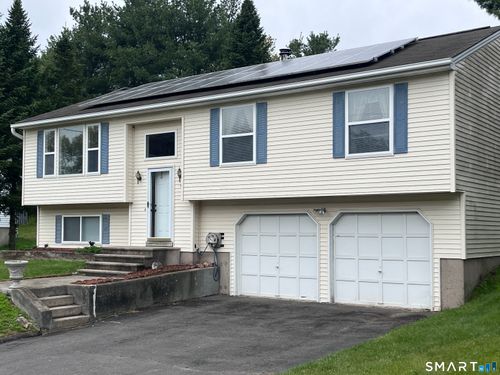 9 Brittany Ln, Naugatuck, CT, 06770-2145 | Card Image